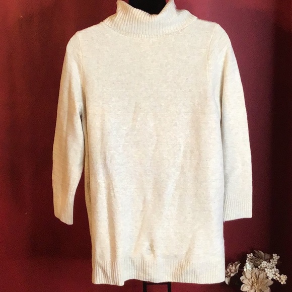 OLD NAVY MATERNITY SWEATER SIZE XXL - Picture 3 of 5